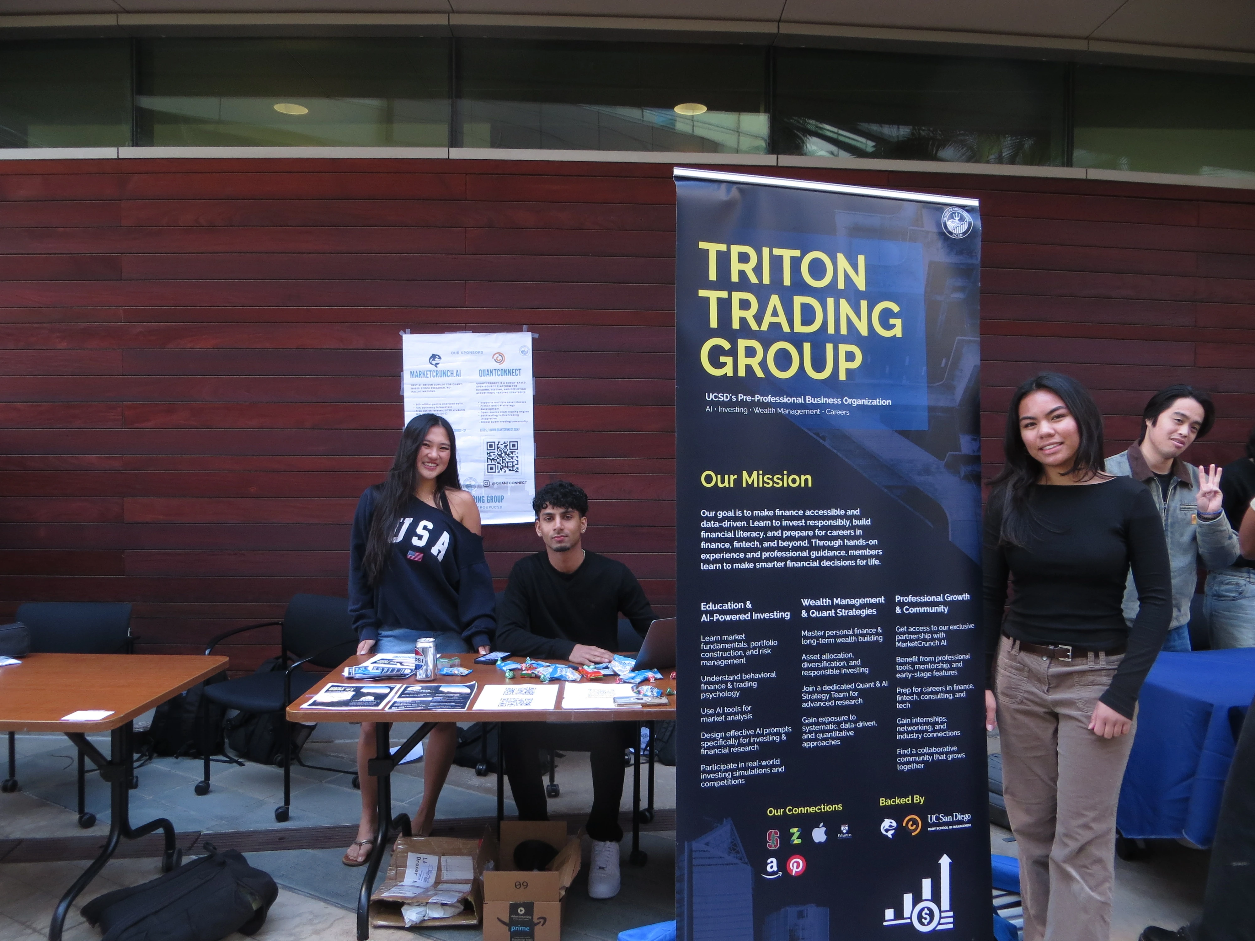 TTG tabling at UCSD